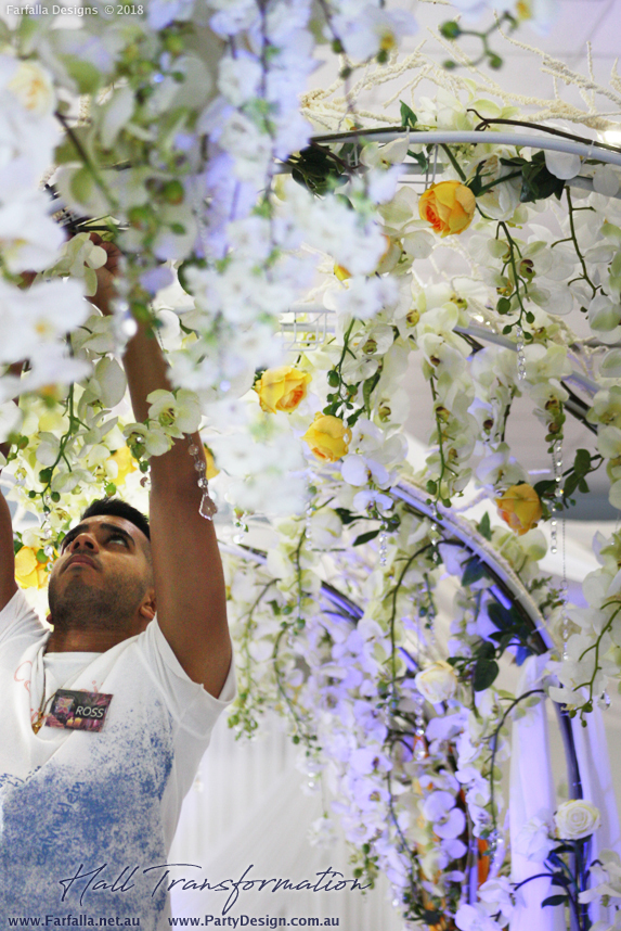 Photo 20. &nbsp;<b>Chandeliers</b>