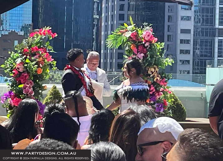 Photo 4. &nbsp;<b>Floral Tower Tropical Style</b>