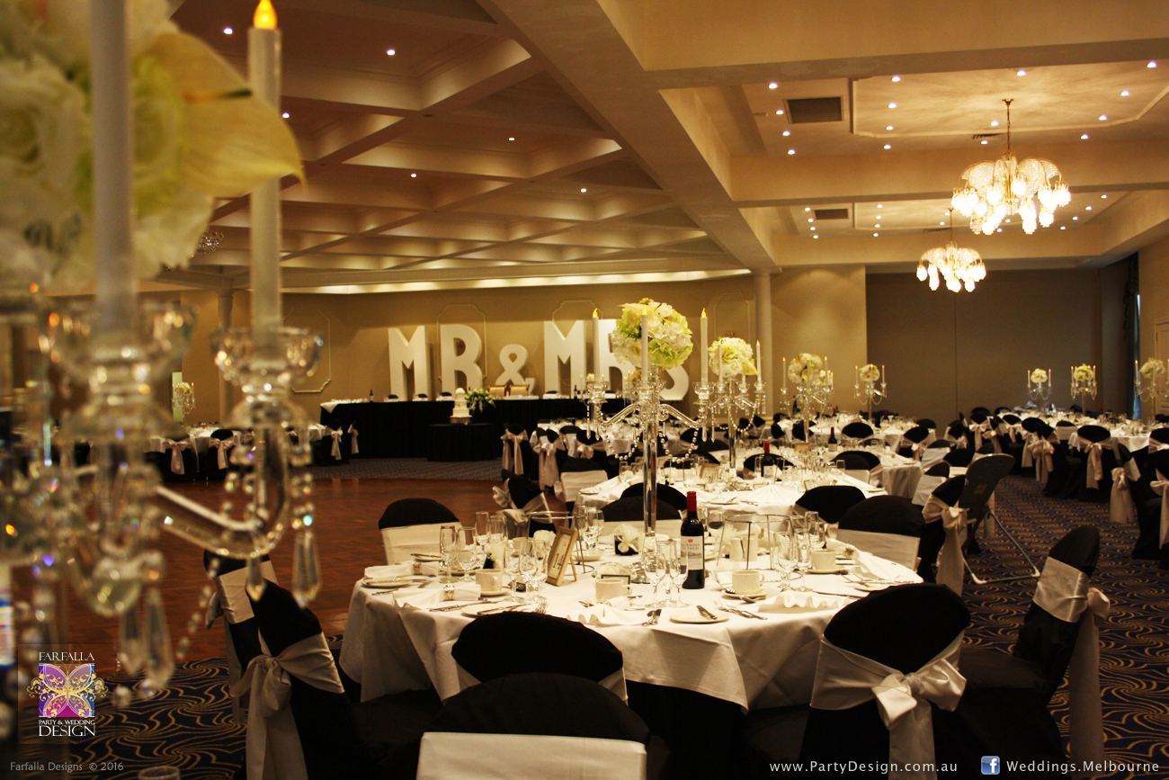 Majestic Centrepiece</b>