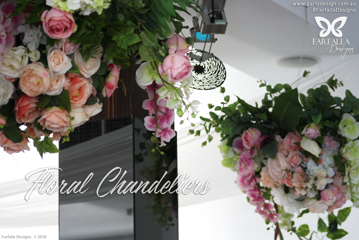 Photo 12. &nbsp;<b>Chandeliers</b>