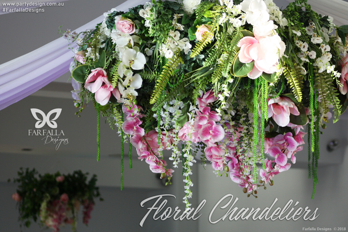 Photo 13. &nbsp;<b>Chandeliers</b>