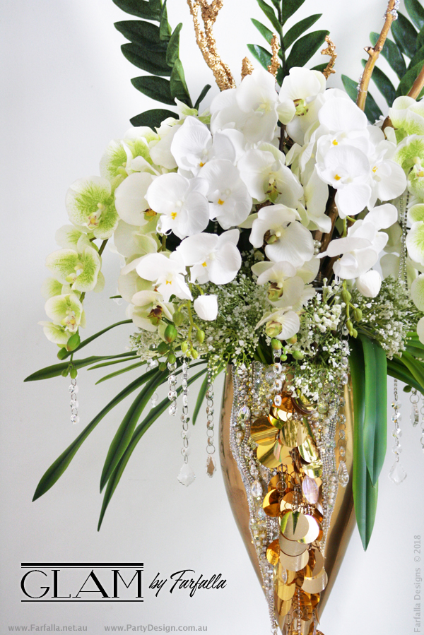 Photo 1.  <b>Glam Centrepiece</b>