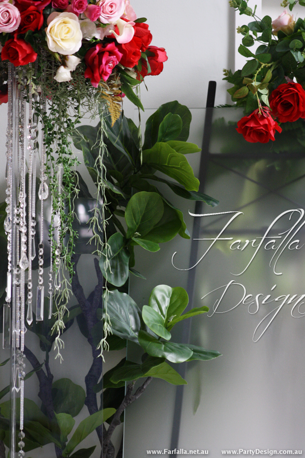 Photo 2.  <b>Mint Glass Easel</b>