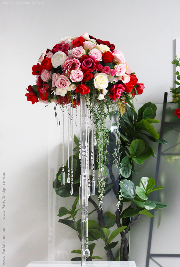 Photo 2.  <b>Raspberry   Rose Centrepiece</b>