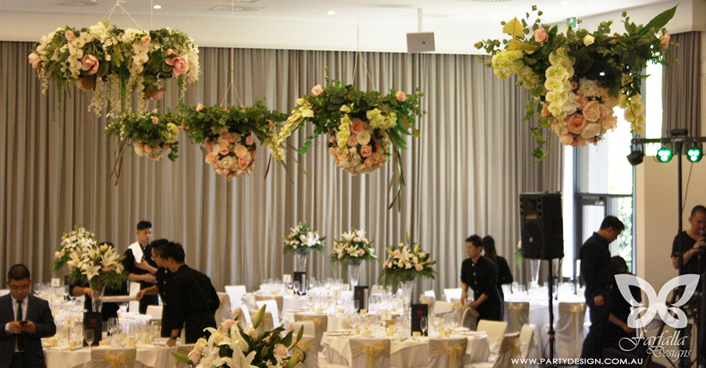 Photo 33.  <b>Leonda By The Yarra: Floral Chandelier</b>