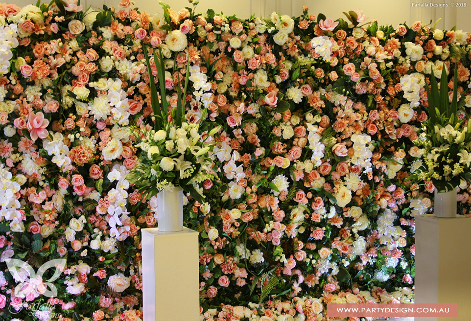 Photo 20.  <b>Leonda By The Yarra: Flower Wall</b>