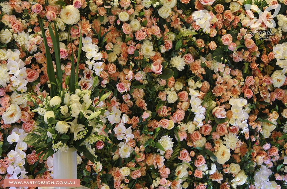 Photo 27.  <b>Leonda By The Yarra: Flower Wall</b>